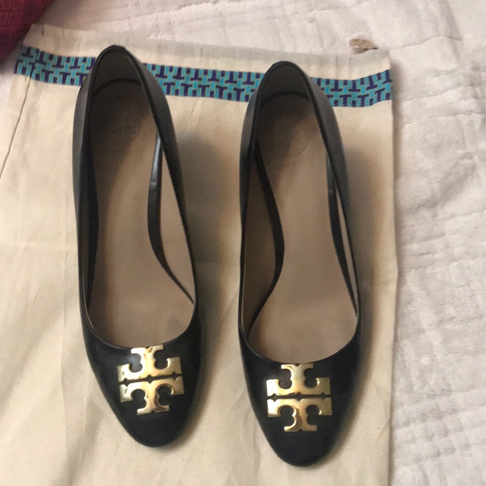 Nice beautiful Tory Burch shoes